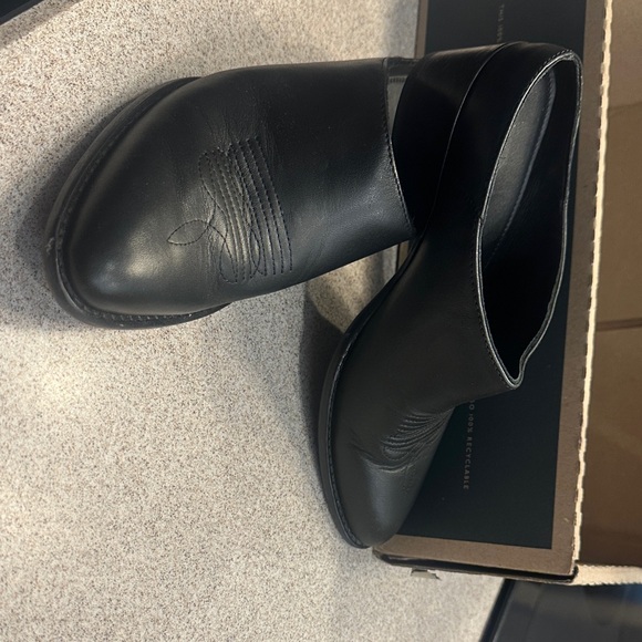 Womens Tecovas Black Leather Sophie Booties - Picture 4 of 11